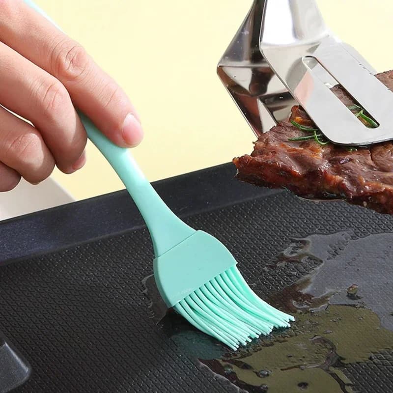Toiduklassi silikoonist õlipintsel BBQ-grillimiseks, köögipannkoogipintsel, õlipintsel, kastmepintsel, väikesed köögitarvikud
